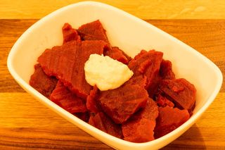 Salata de sfecla rosie 