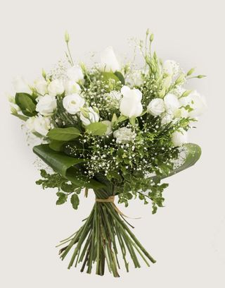 Ramo Lisianthus Y Rosas Blancas