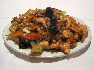 151. Пиле със зеленчуци