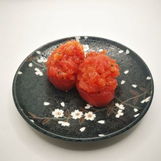 Gunkan spicy tuna