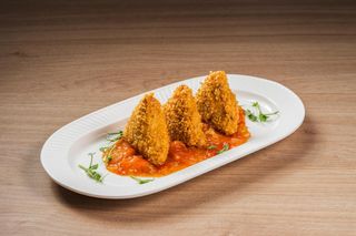 Clătite gratinate cu ou și cașacaval