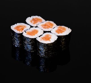 42.   Shake Maki (6 Uds.)