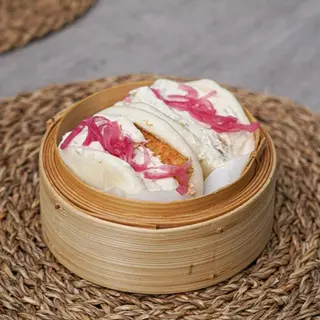 Bao cu creveți tempura