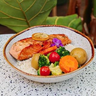 Bowl de Salmão Grelhado