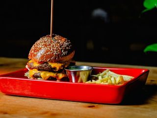 Дабл чізбургер ( 400/150/50g)