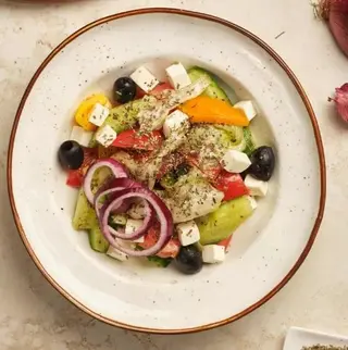 Греческий салат (250 г)
