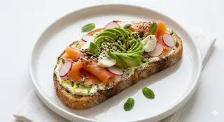 Tostada De Salmón