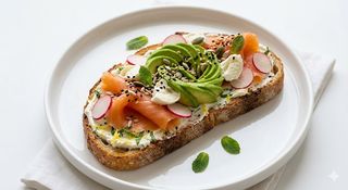 Tostada De Salmón