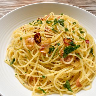 Spaghetti ajo, aceite y pimiento picante