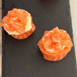 Guncan spicy salmone