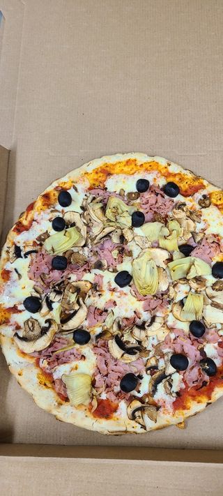 Pizza 4 estaciones 33