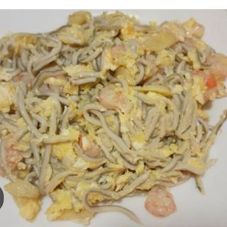 Revuelto De Gulas Y Gambas