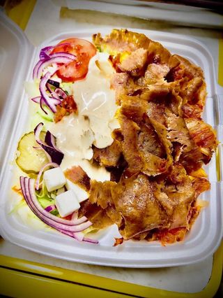 Kebab na talerzu duży