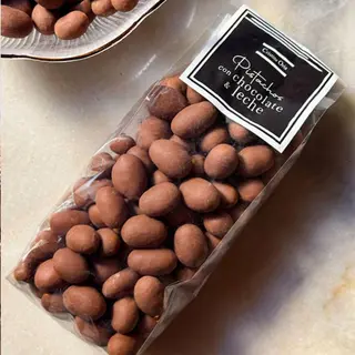 Bolsa De Pistachos Con Chocolate Con Leche