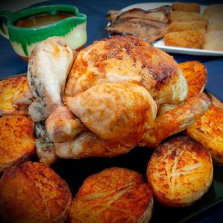 Promoción de 1 pollo y 300 g patatas Horno