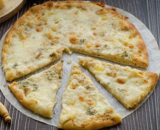 Pizza 4 Formaggio (30 Cm.)