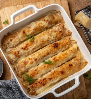 Zapečene palačinke sa sirom i suhim vratom