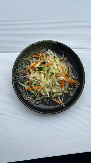 Misto di verdure saltate in padella
