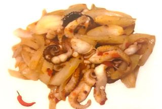 56. Pulpo al vapor picante