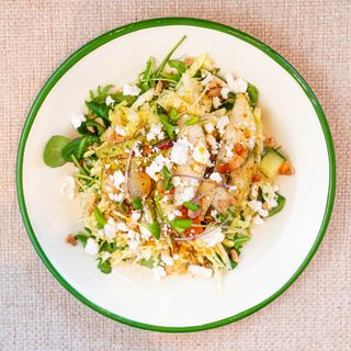 Ensalada De Pera Y Halumi