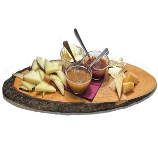 Con formaggi e marmellatine della casa