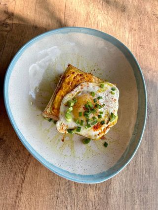 Запечений сирний сендвіч з шинкою