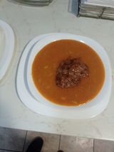 Pasulj sa pljeskavicom 300gr