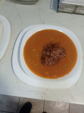 Pasulj sa pljeskavicom 300gr