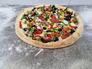Pizza Vegetariana mare