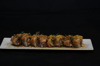 Uramaki Sake Citrus Aburi