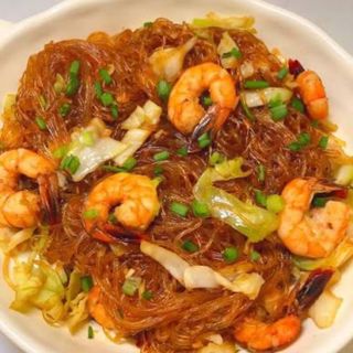 Spaghetti di soia con gamberi