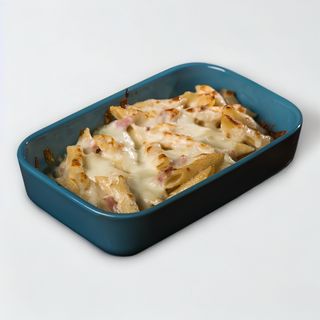 Penne gratinate cu sos alb