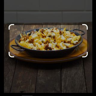 Patatas Con Queso Y Carne Picada