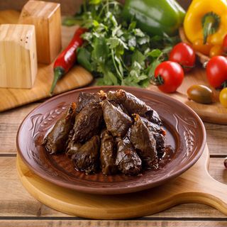 Sarmale cu frunză de viță de vie