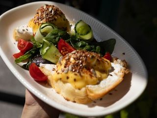 Яйця Бенедикт з креветками (330g)