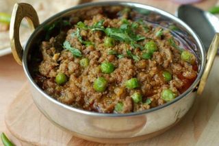 64 Ternera Picada con Guisantes/Mattar Keema