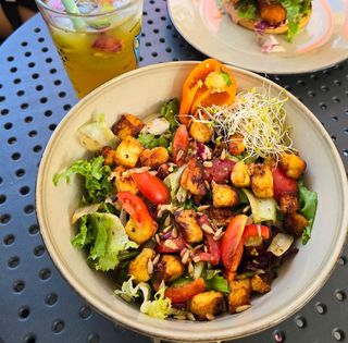 Sałatka z gorgonzolą