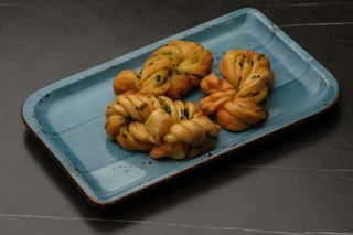 Пампушки с луком жареные