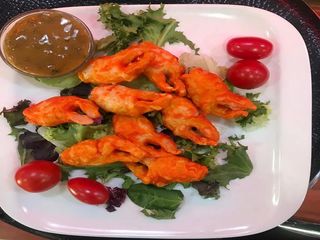 Delicias de cangrejo con salsa miel y mostaza