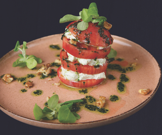 Салата Етажи (350г)