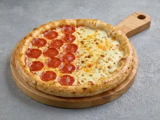 Піца Половинки 30 см (480g)