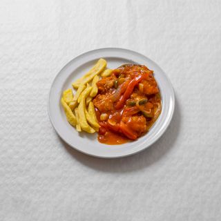 Bacalao con tomate con patatas