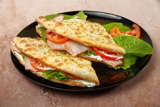 Capone Focaccia + coca cola 0.33 - akcija