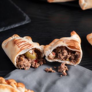 Empanada de la casa CRIOLLITA