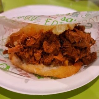 Arepa De Carne Mechada
