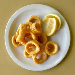 16. Calamares Fritos