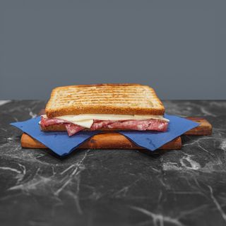 1. Salame cavour e toma