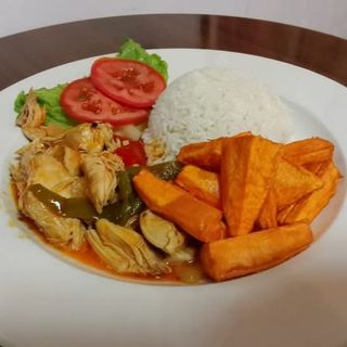Fricase De Pollo Arroz Blanco Y Boniato
