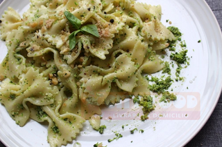 Farfalle cu broccoli