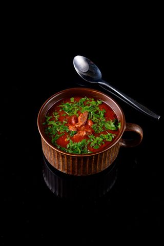 Томатный суп с говядиной